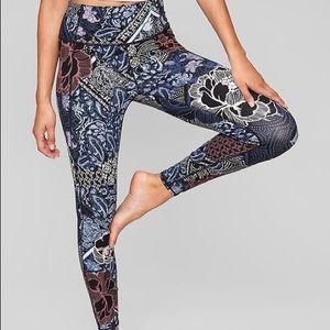 Athleta Patchwork 7/8 Salutation Tight